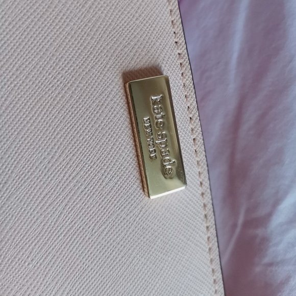 KATE SPADE Newbury ID Wallet - Picture 3 of 10
